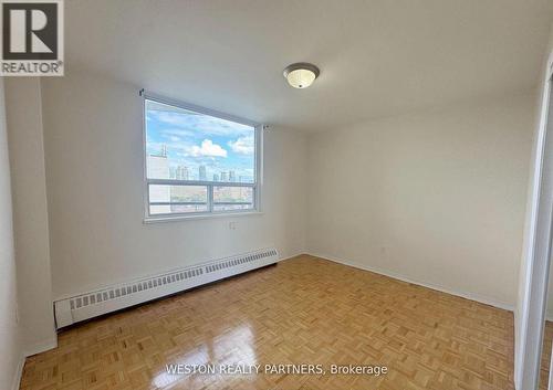 801 - 44 WALMER ROAD , Toronto, Ontario M5R 2X5 3