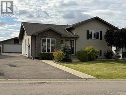1841 87 Avenue Dawson Creek, BC V1G 0B6