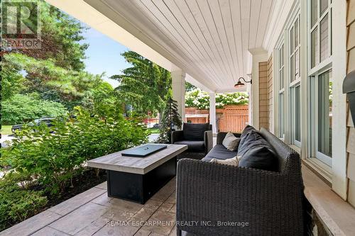 330 Camelot Court, Burlington, ON 