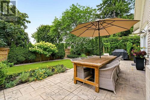 330 Camelot Court, Burlington, ON 