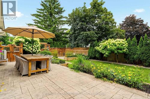 330 Camelot Court, Burlington, ON 