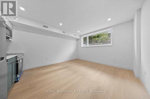 UNIT 1 - 315 SAVARD AVENUE , Ottawa, Ontario K1L 7S1 4