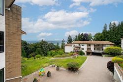 406 1350 VIDAL STREET White Rock, BC V4B 5G6