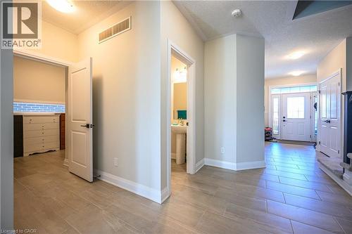 318 CHOKECHERRY Crescent , Waterloo, Ontario N2V 0H1 2