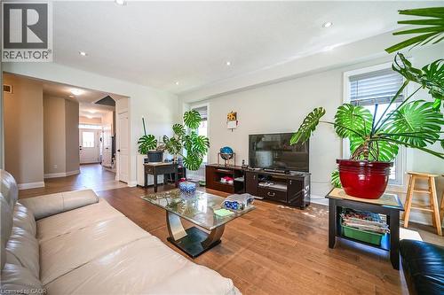 318 CHOKECHERRY Crescent , Waterloo, Ontario N2V 0H1 4