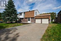 11 ELVASTON AVENUE Ottawa, ON K2G 3T2