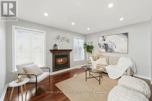 209 TEWSLEY DRIVE  Ottawa, ON K1V 0Y7