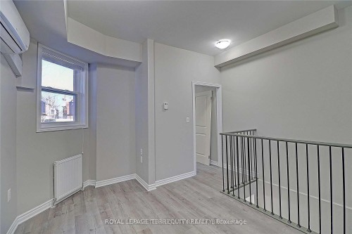 A-637 Lansdowne Avenue , Toronto, ON M6H 3Y2 5