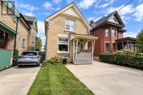 UPPER - 162 TECUMSEH AVENUE E , London South (South F), Ontario N6C 1S4 2