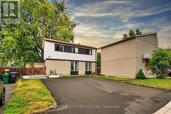 29 HECTOR COURT Brampton, ON L6S 1P1
