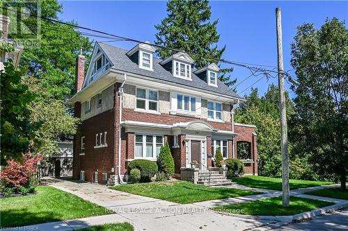 29 LORNE CRESCENT  Brantford, ON N3T 4L8