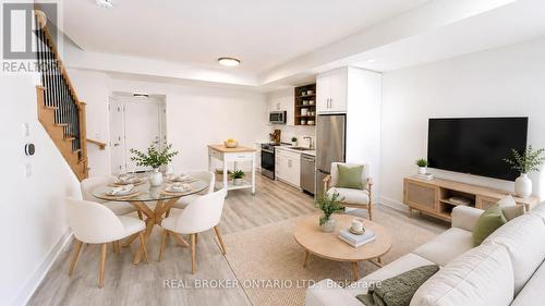 43 EVERETT COMMON , St. Catharines, Ontario L2P 2G3 3