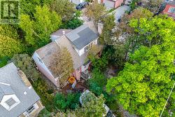7 ASHBOURNE DRIVE Toronto, ON M9B 4H1