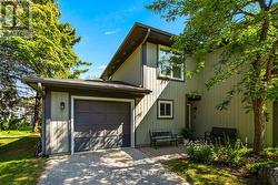 774 JOHNSTON PARK AVENUE Collingwood, ON L9Y 5C7