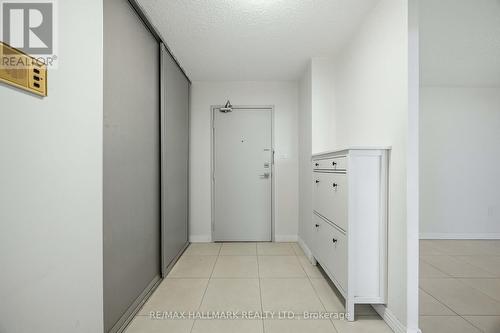 808 - 100 ECHO POINT , Toronto, Ontario M1W 2V2 4