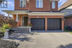 964 QUEEN STREET W  Mississauga, ON L5H 4J7