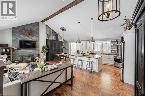 4380 Spruce Avenue, Burlington, ON 