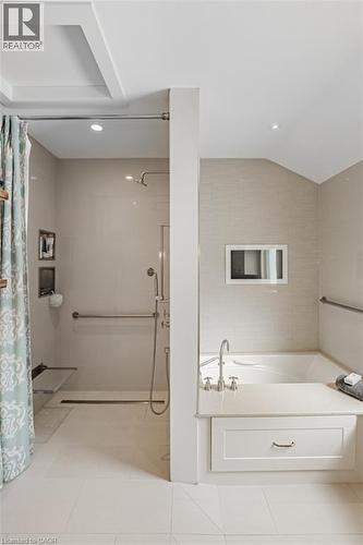 4380 Spruce Avenue, Burlington, ON 