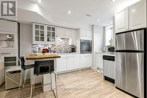 LOWER - 17 BIRDSALL AVENUE , Toronto, Ontario M4R 2B7 2