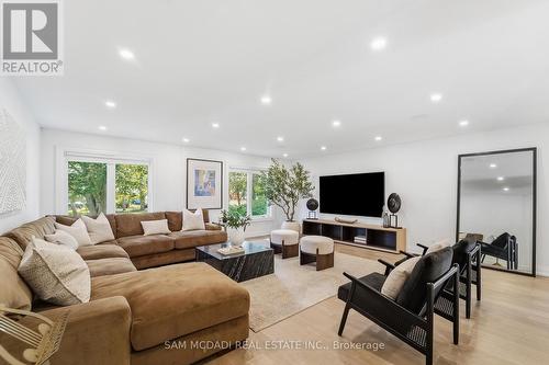 2142 Obeck Crescent, Mississauga, ON 