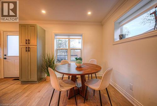 30 Dunbar Road S, Waterloo, ON 