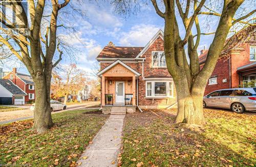 30 Dunbar Road S, Waterloo, ON 