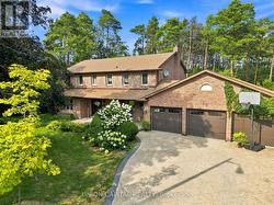 22 CYNTHIA CRESCENT Richmond Hill, ON L4E 2P8