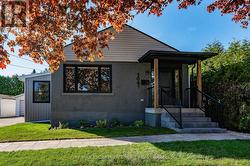 1041 SHEPHERD'S DRIVE  Burlington, ON L7T 3R4