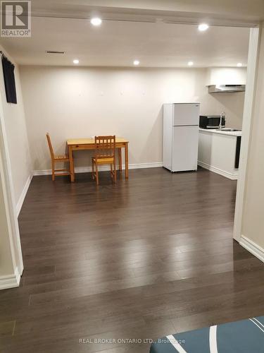 40 GREEN BUSH ROAD , Toronto, Ontario M2M 1P3 4