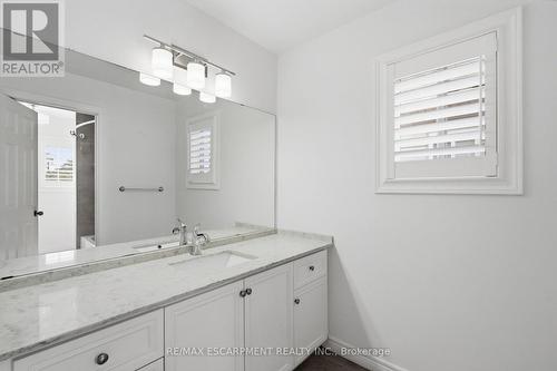 Main Bathroom - 84 Deerborn Drive, Hamilton, ON 