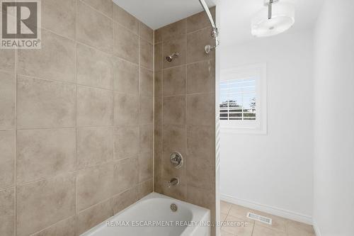 84 Deerborn Drive, Hamilton, ON 