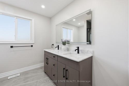 5592 Millbrook Lane, Mississauga, ON 