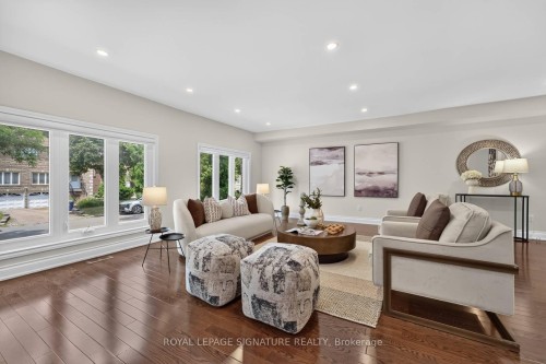 253 Byng Avenue , Toronto, ON M2N 4L4 4