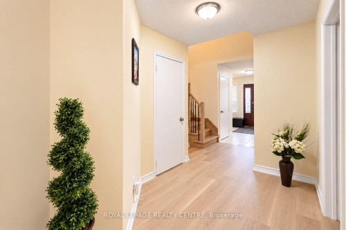 4550 Kettleby Court, Mississauga, ON 