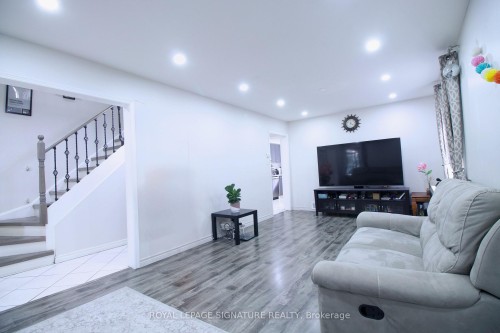 5125 Salishan Circle, Mississauga, ON 