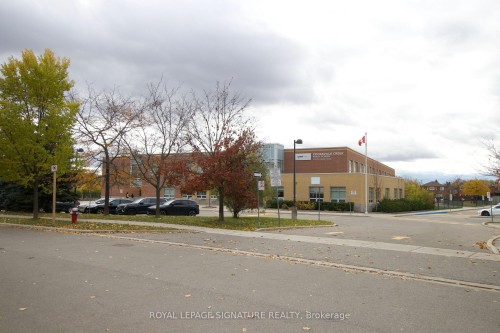 5125 Salishan Circle, Mississauga, ON 