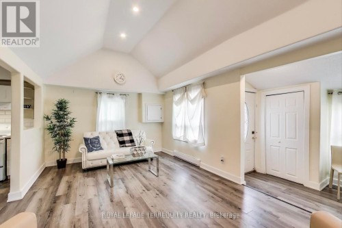 3251 Ravenshoe Road , East Gwillimbury, ON L0G 1R0 5