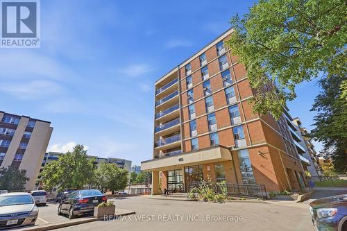 302 - 180 DUDLEY AVENUE  Markham, ON L3T 4X2