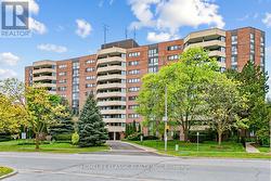 803 - 40 BAIF BOULEVARD Richmond Hill, ON L4C 5M9