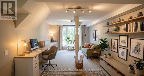 2077 Palmer Avenue, Ottawa, ON 