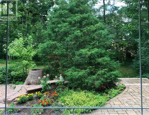 2077 Palmer Avenue, Ottawa, ON 