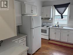 2 - 694 DUNDAS STREET Woodstock (Woodstock - South), ON N4S 1E6
