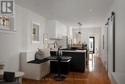 74 BARRINGTON AVENUE Toronto, ON M4C 4Z1