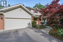 21 TINATAWA Court  Kitchener, ON N2A 3K4
