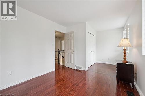 21 Tinatawa Court, Kitchener, ON 