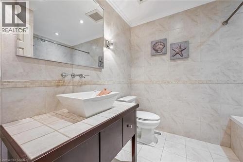 21 Tinatawa Court, Kitchener, ON 