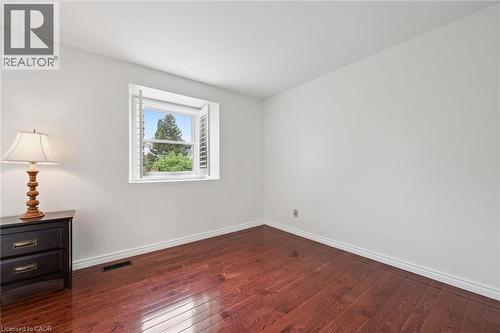 21 Tinatawa Court, Kitchener, ON 