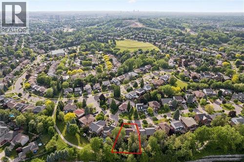 21 Tinatawa Court, Kitchener, ON 