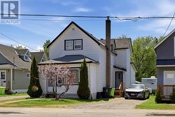 133 Grosvenor AVE Sault Ste. Marie, ON P6B 2M2
