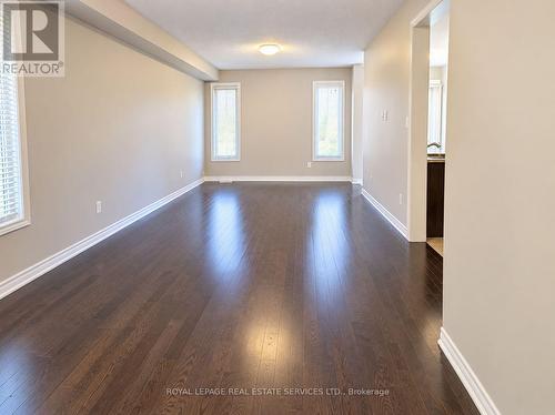 39 VEZNA CRESCENT , Brampton, Ontario L6X 5K5 4